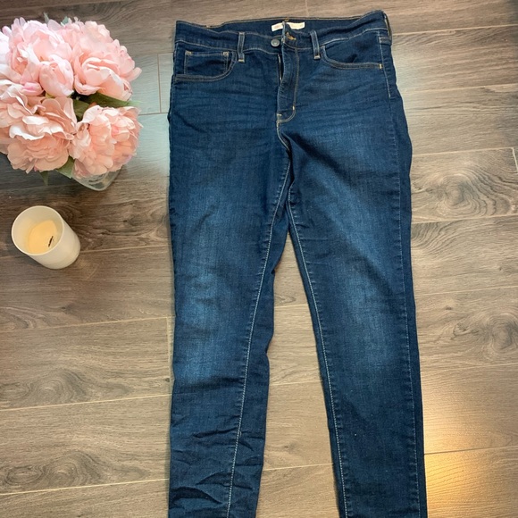 Levi’s 720 high rise super skinny - Picture 2 of 4